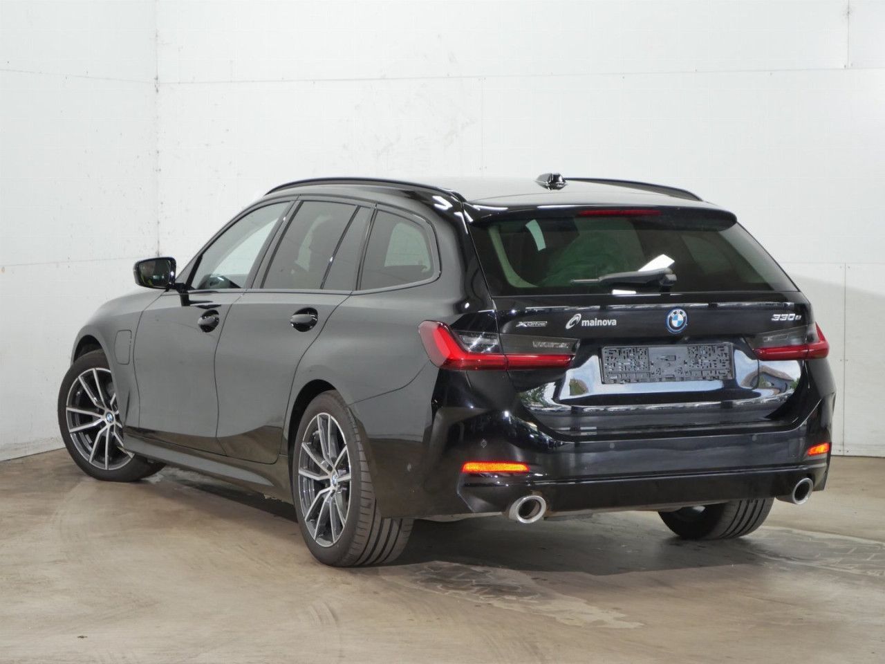 BMW 330 - Bild 10
