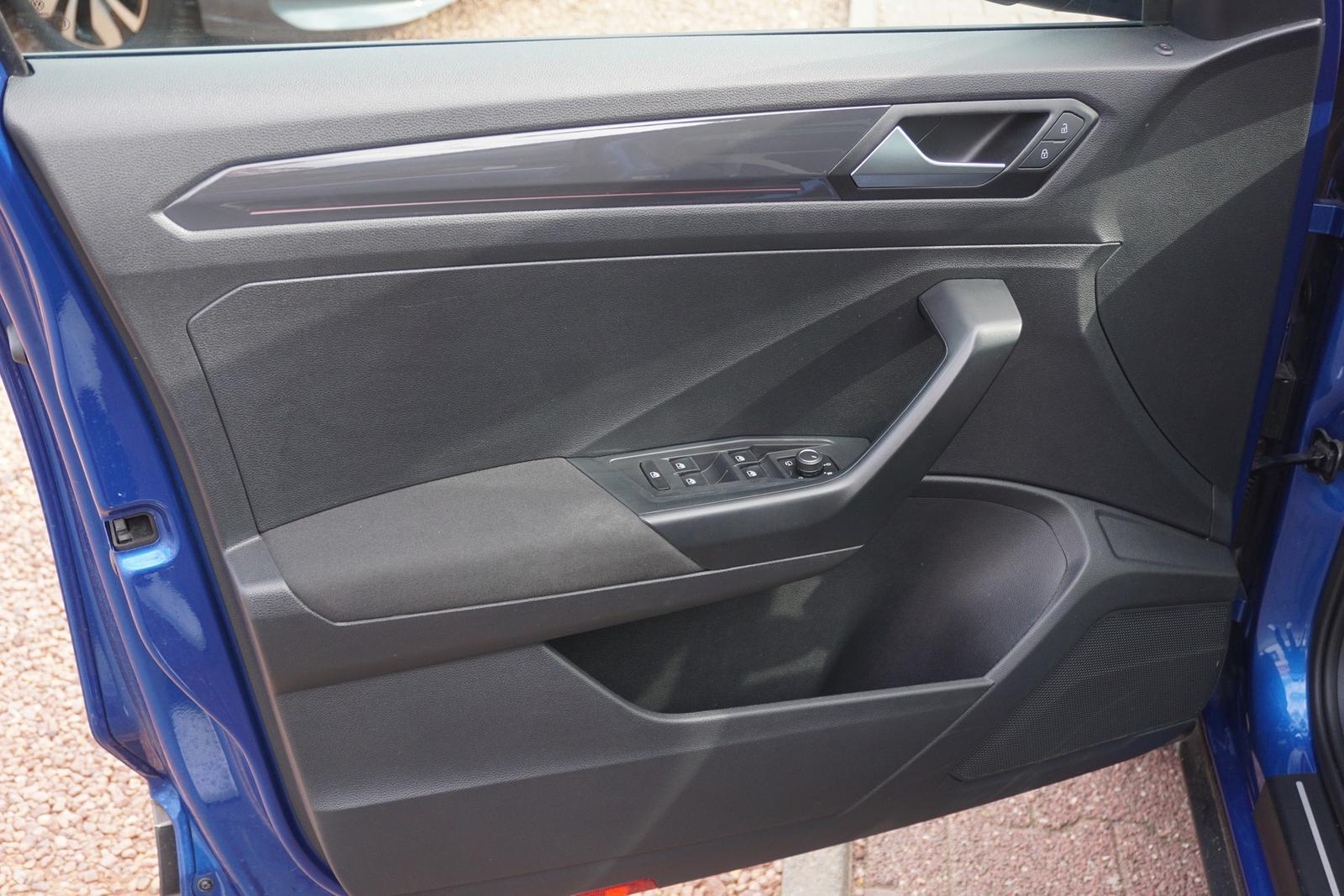 Volkswagen T-Roc 2.0 TSI Sport 4Motion DSG LED Navi Kamera