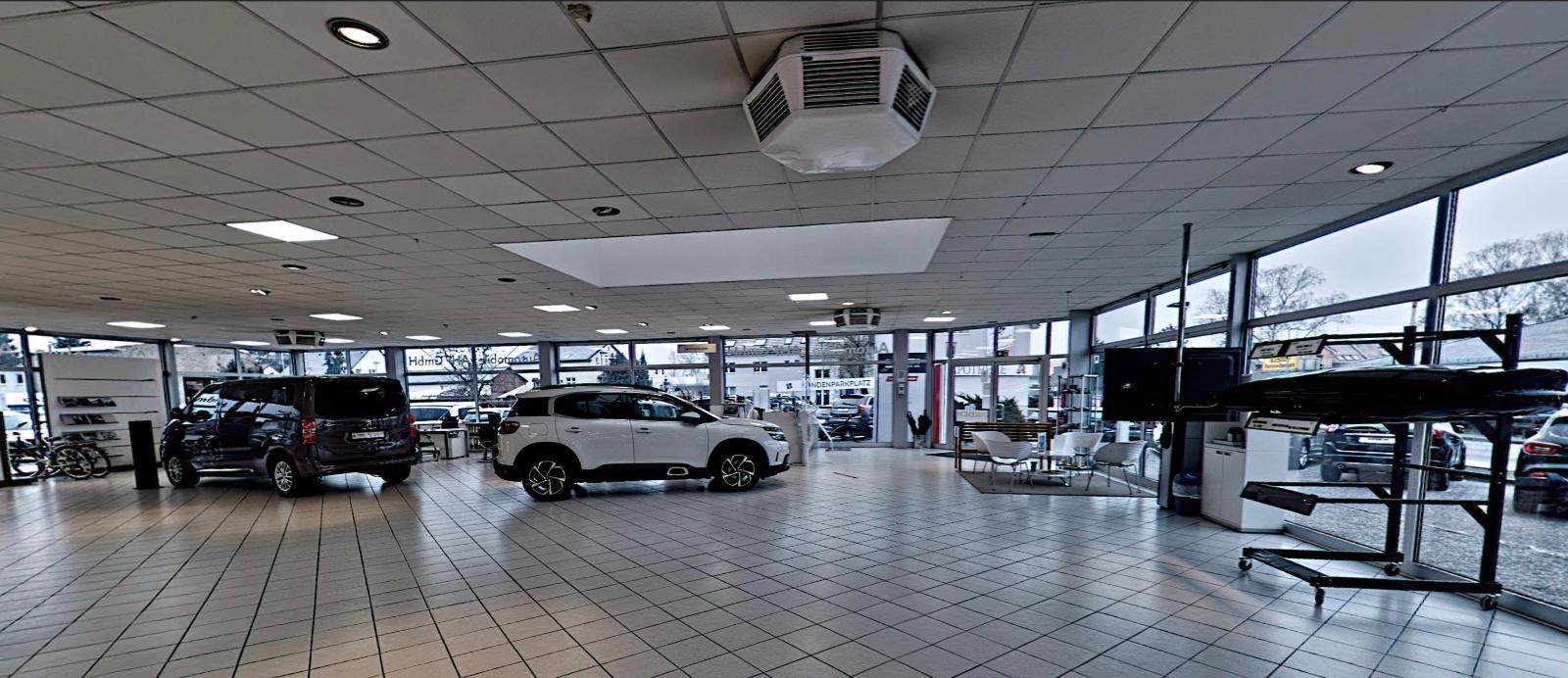 showroom-image-top