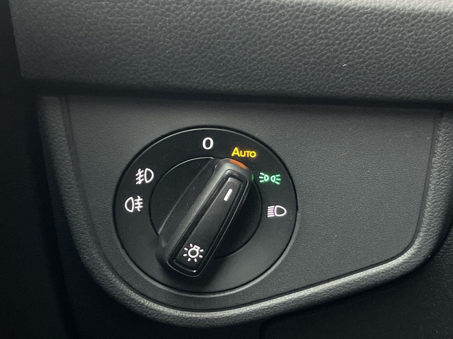 Taigo 1.0 TSI DSG R-Line Black Style Kamera/Pano