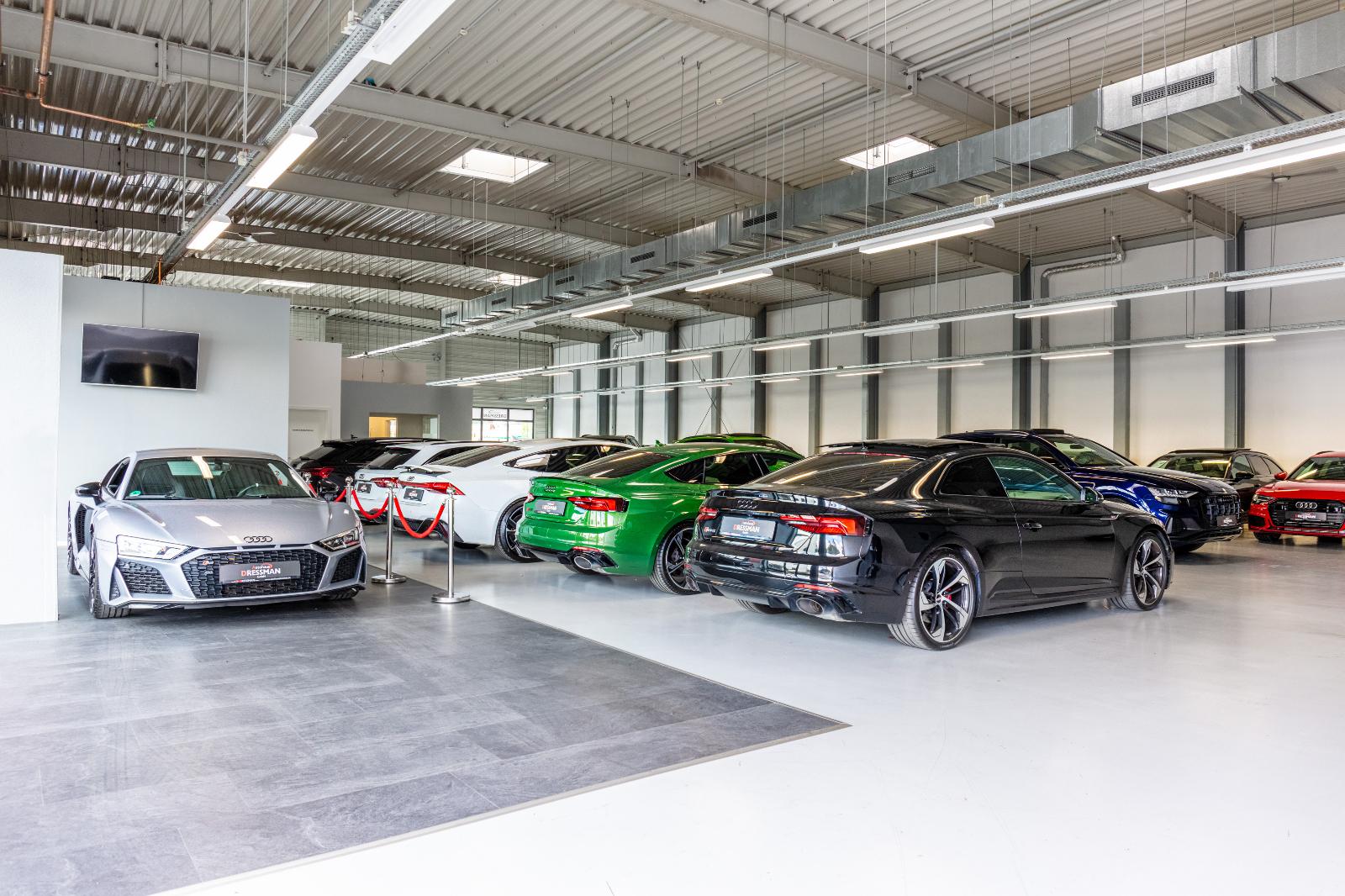 showroom-image-bottom