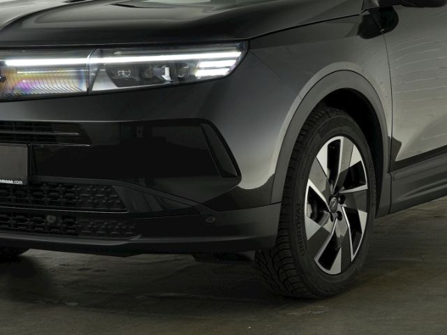 Grandland B GS HYBRID eDCT+LED PIXEL MATRIX+NAVI