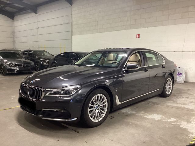 BMW 740 e IPerformance+Leder+Navi+SSD+HuD+Gestik+Sof