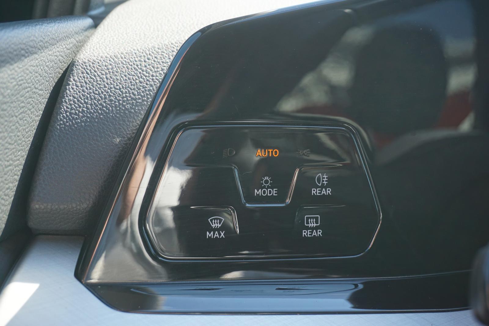Volkswagen Golf VIII 1.5 eTSI DSG LED Navi ACC DAB Kamera, миниатюра 29