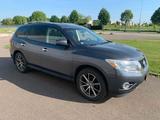 Nissan Pathfinder 3.5 V6 4WD KLIMA LPG /G3 7 SITZEN - Nissan Pathfinder mit Benzin-Antrieb