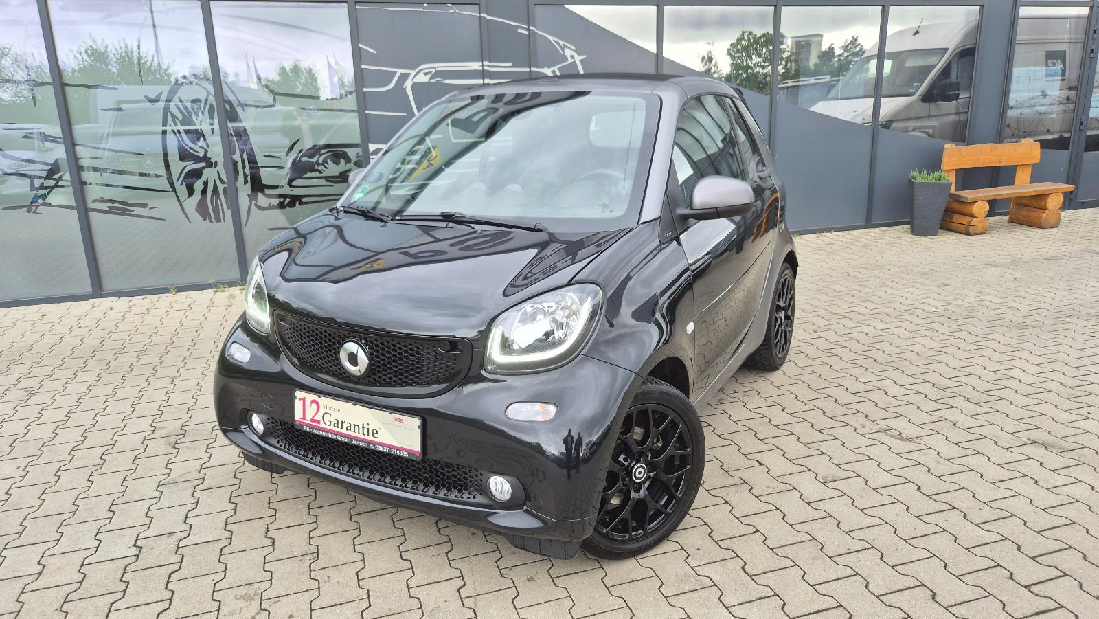 Smart ForTwo cabrio Basis 66 kW*LED*Navi*Leder