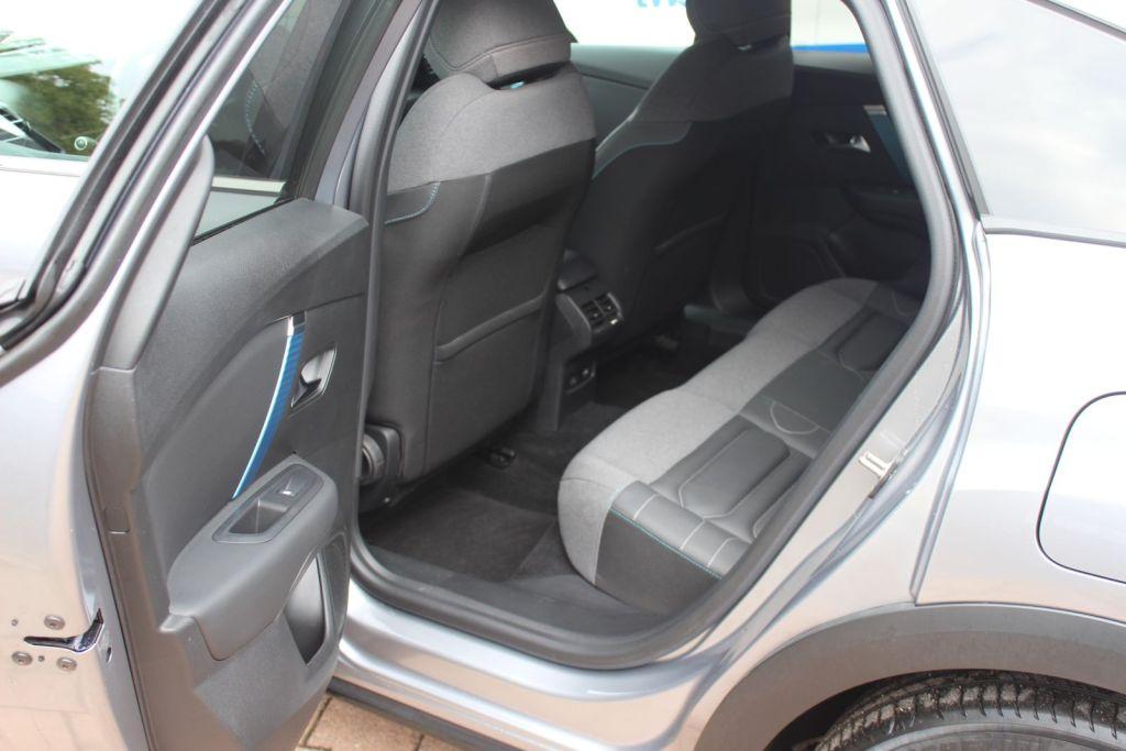 Citroën e-C4 136 SHINE