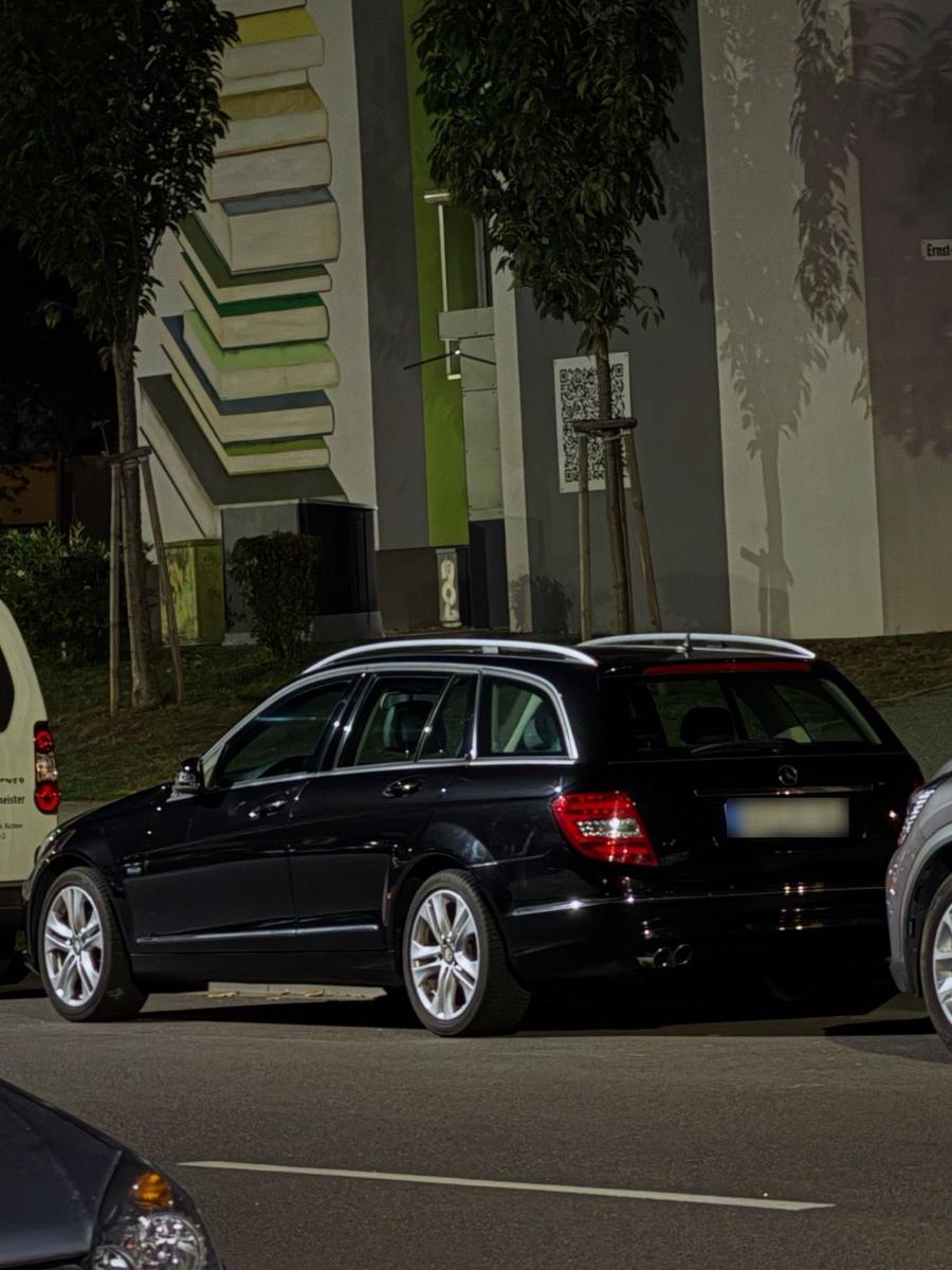 Mercedes-Benz C180 2011 — photo 7