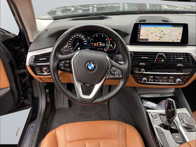 BMW 520 *