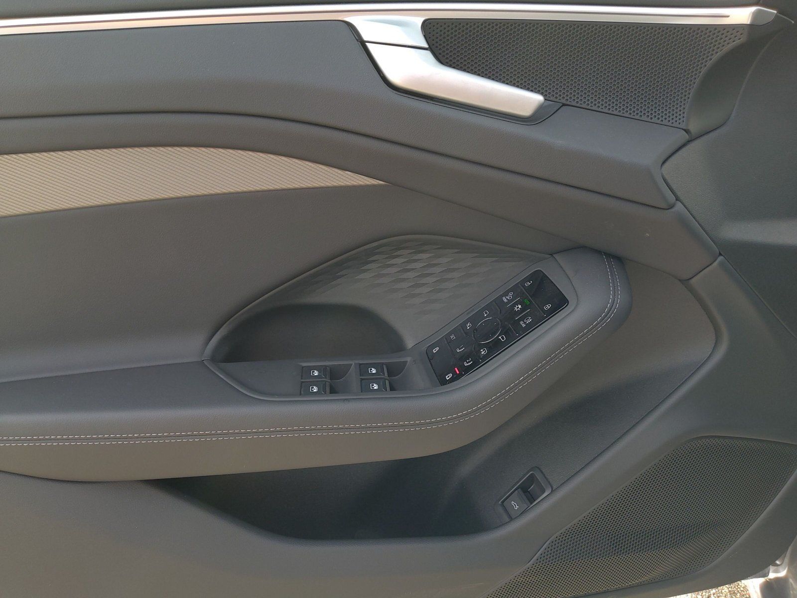 Audi A6 - Bild 16