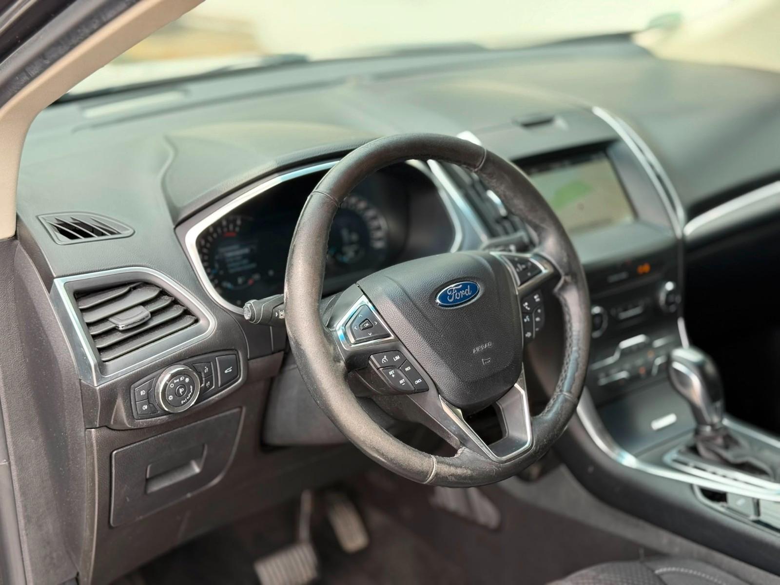 Ford Edge Titanium 4x4*Keyless*8Fach*Navi*Szhz
