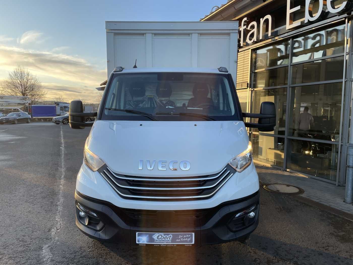 Fahrzeugabbildung Iveco Daily 70C18 HA8 *LBW*Schwenkwandkoffer*