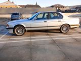 BMW 750i, V12, Motor revidiert  - BMW 750: 750i V12
