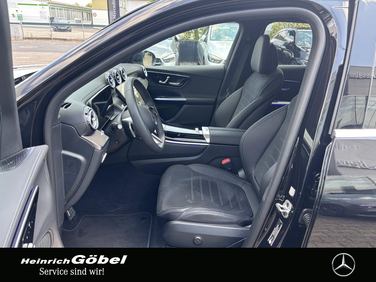 Fahrzeugabbildung Mercedes-Benz GLC 300 4M AMG*PANO*AHK*360°KAMERA*MEMORY*
