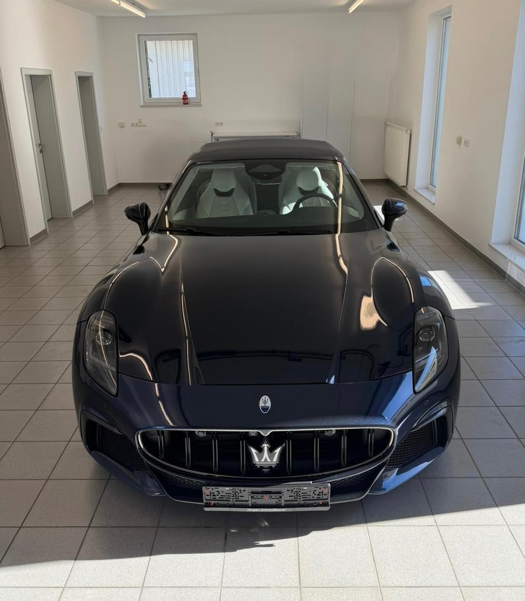 Maserati GranCabrio Trofeo Service neu Inzahlungnahme mög