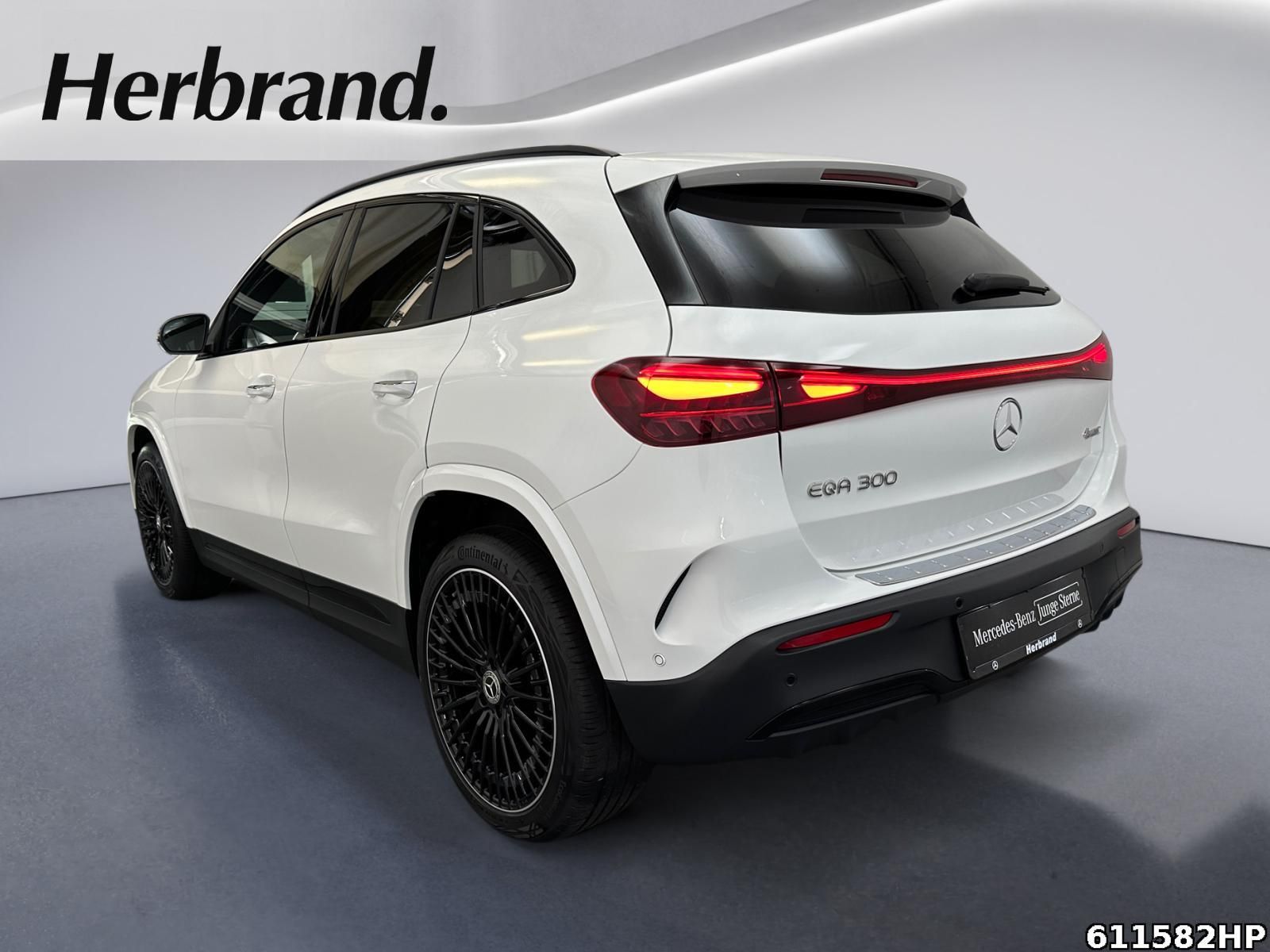 Mercedes-Benz EQA 300 4M AMG Night Keyless Carplay Totw. 20 foto 4