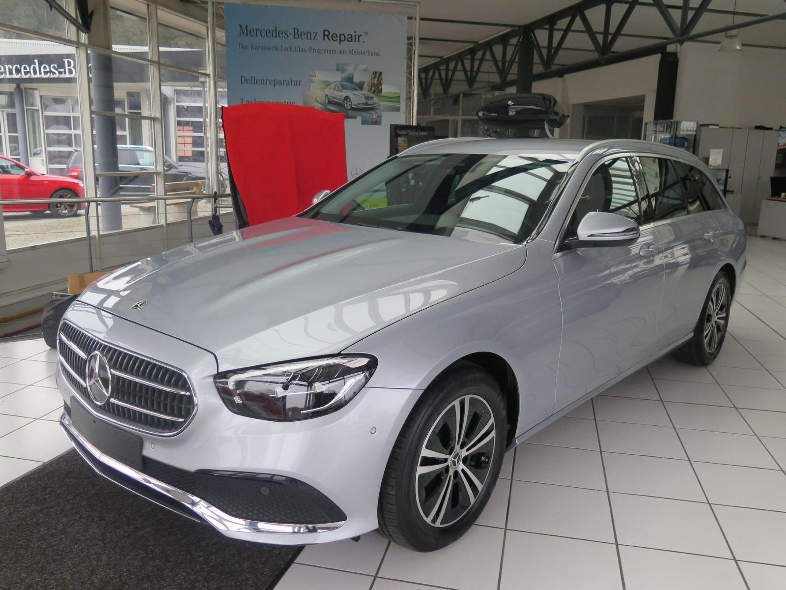 Mercedes-Benz E 220 d T 9G Avantgarde LED Totwinkel Kamera Eas