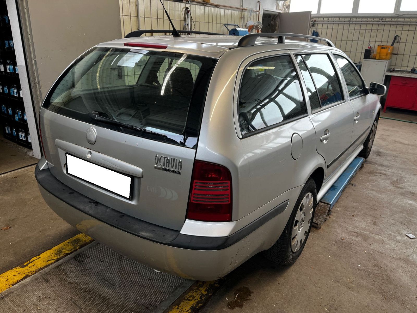 Fahrzeugabbildung SKODA Octavia Combi Tour 1,9 TDI