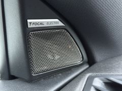 Fahrzeugabbildung DS Automobiles DS 7 Crossback 1.6 E-Tense 300 4x4 Grand Chic