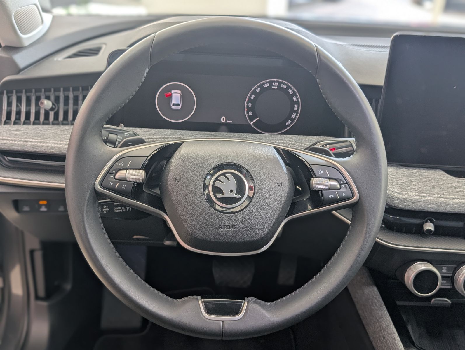 Fahrzeugabbildung SKODA Superb IV 2.0TDI DSG 4x4 MATRIX PANO NEUES MODEL