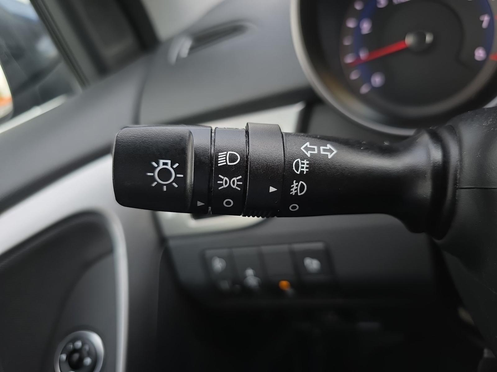 Hyundai i30 1.4 Classic Tempomat Sitzheizung Klima PDC