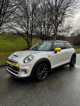 MINI Cooper SE Trim L HeadUP Leder Kamera - MINI Cooper SE von privat