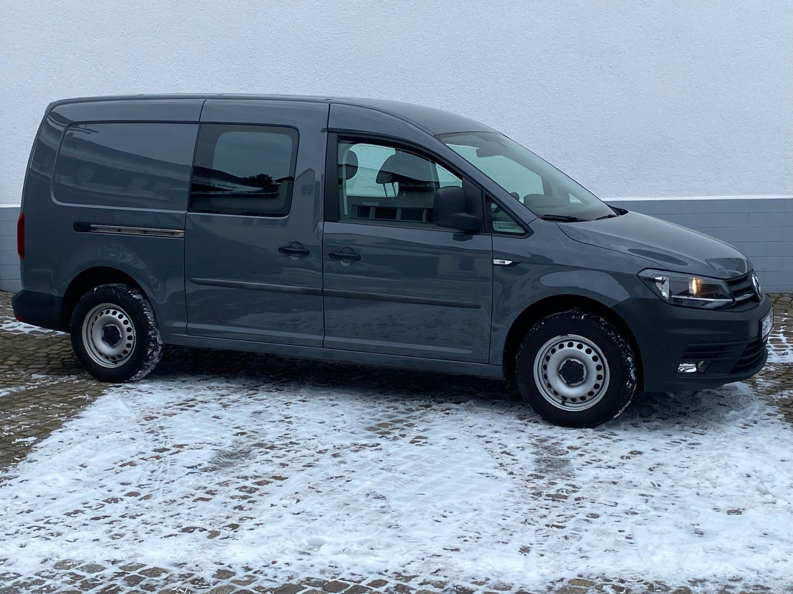 Fahrzeugabbildung Volkswagen Caddy Maxi Kombi 2,0 TDI BMT *AHZV *Klima