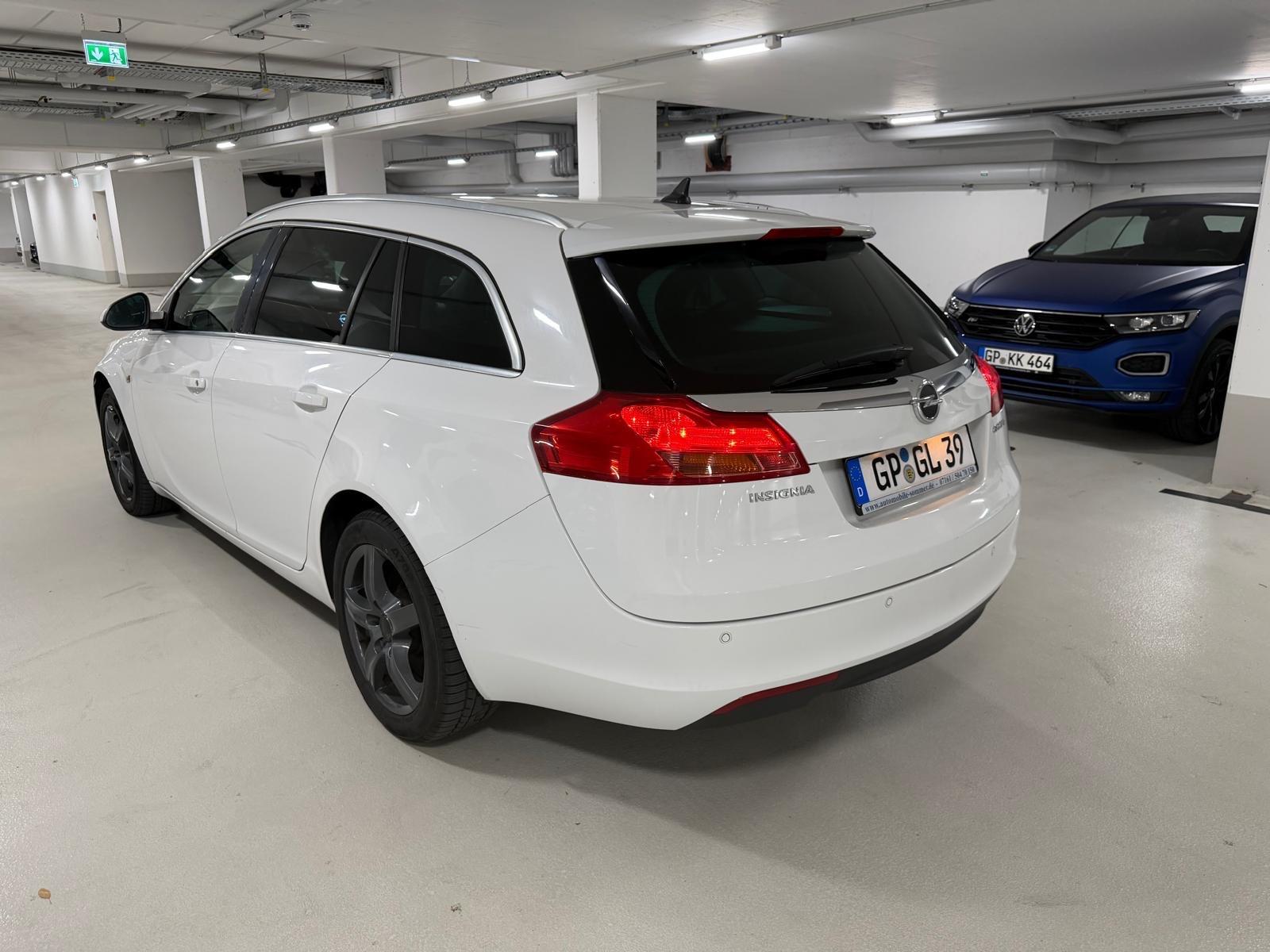 Opel Insignia Eco CDI 2.0 Standheizung + Top Zustand 