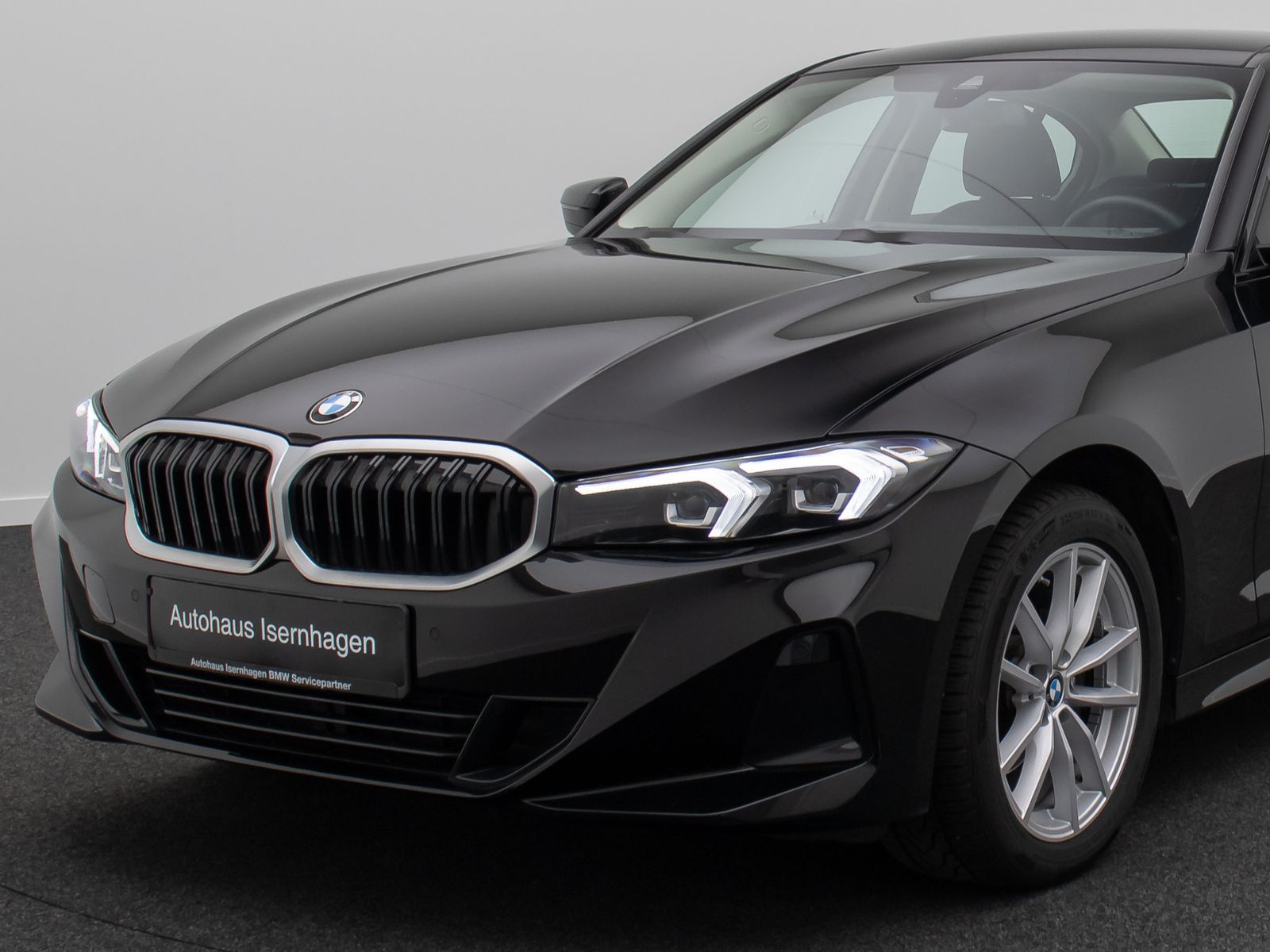 Fahrzeugabbildung BMW 318i  Widscreen PDC GeschwindigReg DAB Cockpit+
