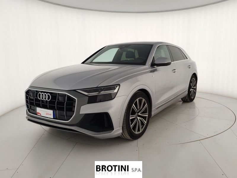 Audi Q8 - 1