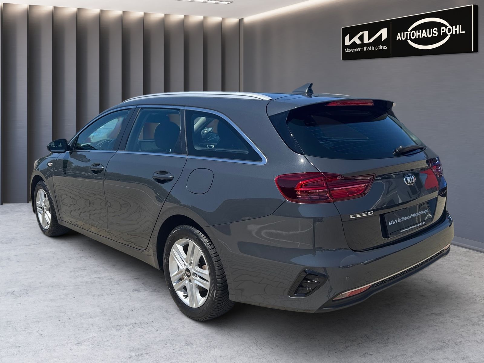 Fahrzeugabbildung Kia CEED_SW 1.5T DCT7 VISION KOMF NAV
