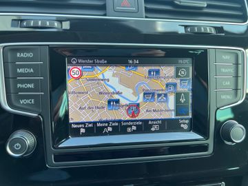 Fahrzeugabbildung Volkswagen Golf VII Lim. Cup BMT DSG  Navi SHZ Ergo uvm.