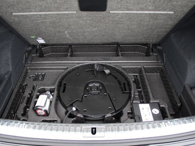 Q3 40 2,0 TFSI quattro S line Standhzg.*Navi