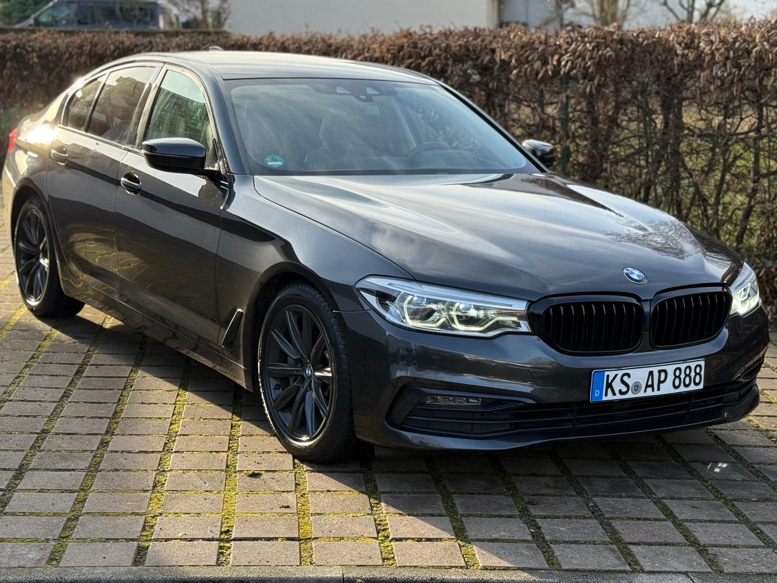 BMW 530 5 Limousine 530 d Sport Line M-Paket!