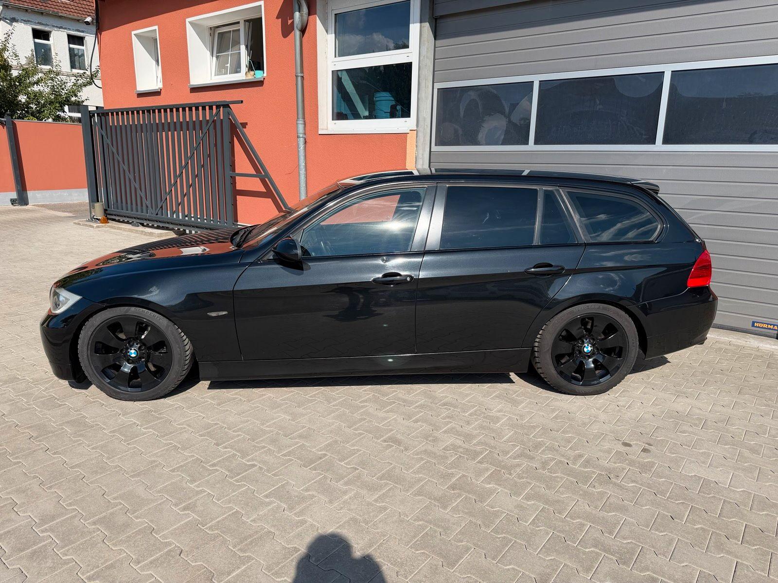 BMW 325, 2007