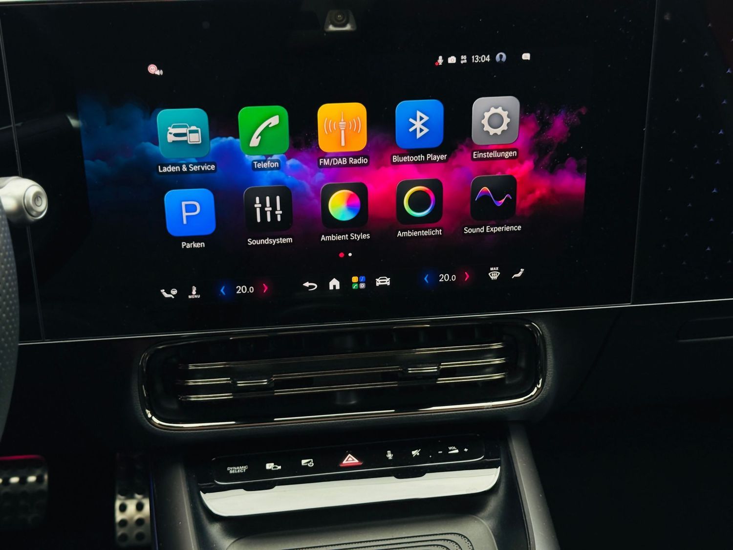 Fahrzeugabbildung Mercedes-Benz CLA 250 + EQ, AMG Plus, Premium Paket, Night Pak