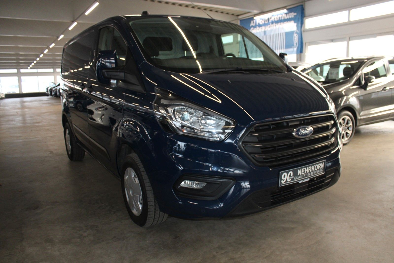 Fahrzeugabbildung Ford Transit Custom TREND L1 Kasten AHK KLIMA 1.Hand