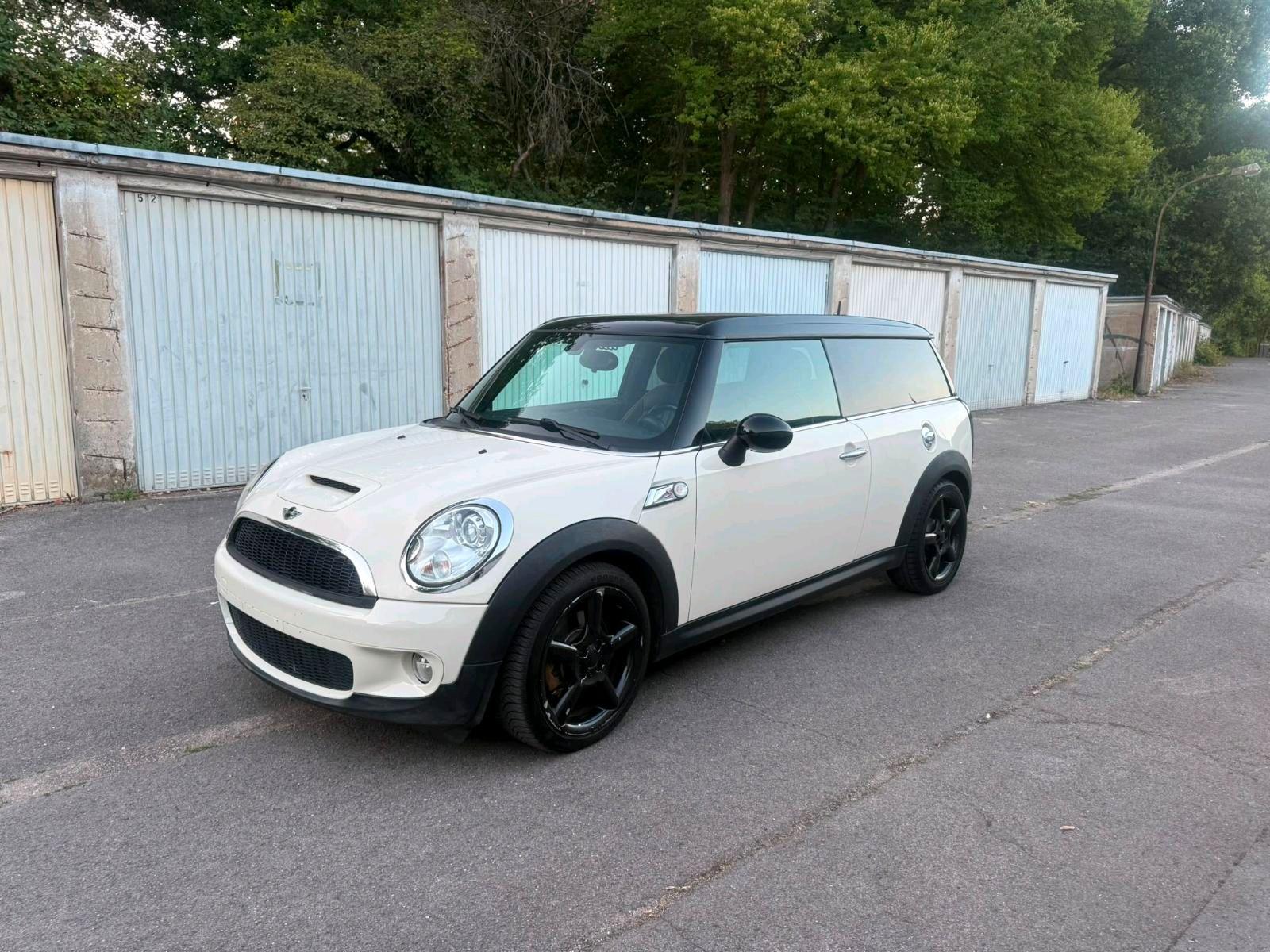 MINI Cooper Clubman