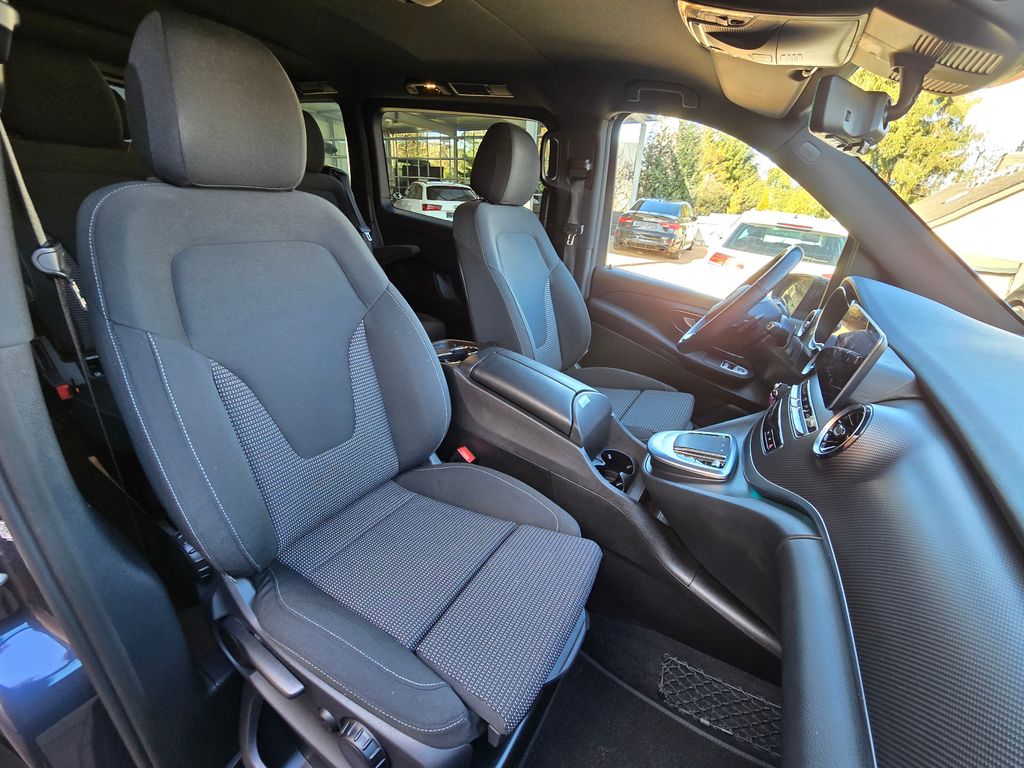 MERCEDES-BENZ V250d AMG EDITION lang 4M Night Standheiz Mwst. MERCEDES-BENZ V250d AMG EDITION lang 4M Night Standheiz Mwst.