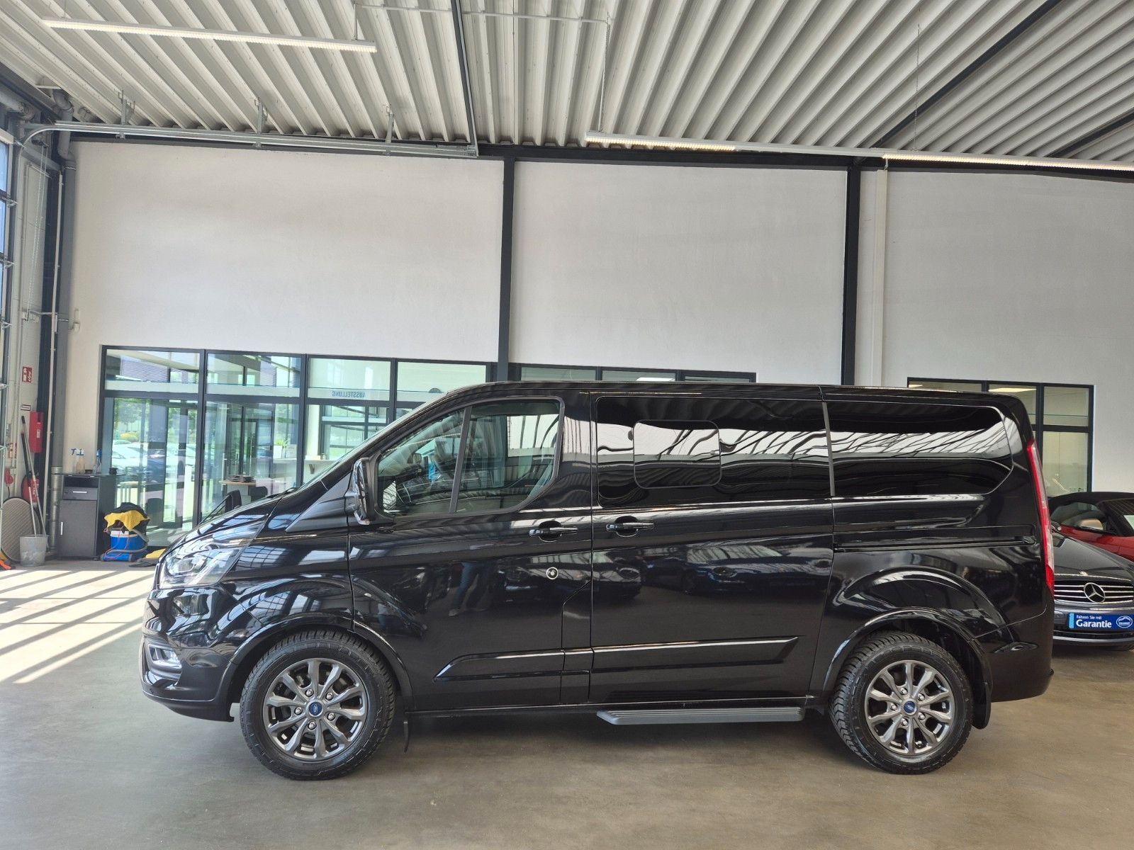 Ford TOURNEO CUSTOM L1 TITANIUM X LEDER NAV XENON AHK foto 8