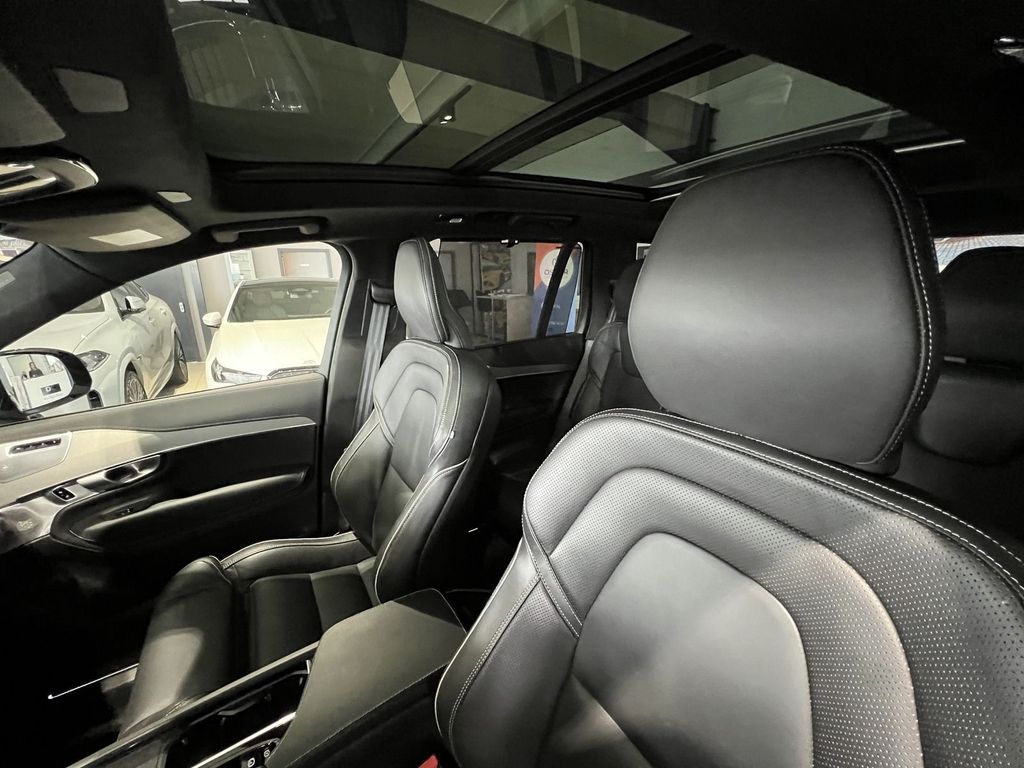 Volvo XC90 T8 Ultimate Dark Recharge AWD B&W 360° Pano