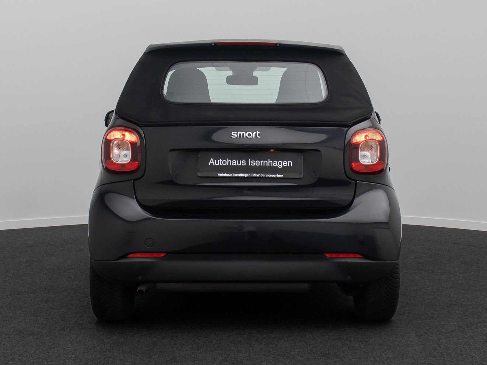 Fahrzeugabbildung Smart ForTwo Cabrio Tempomat Navi JBL Sitzhzng KlimaAT