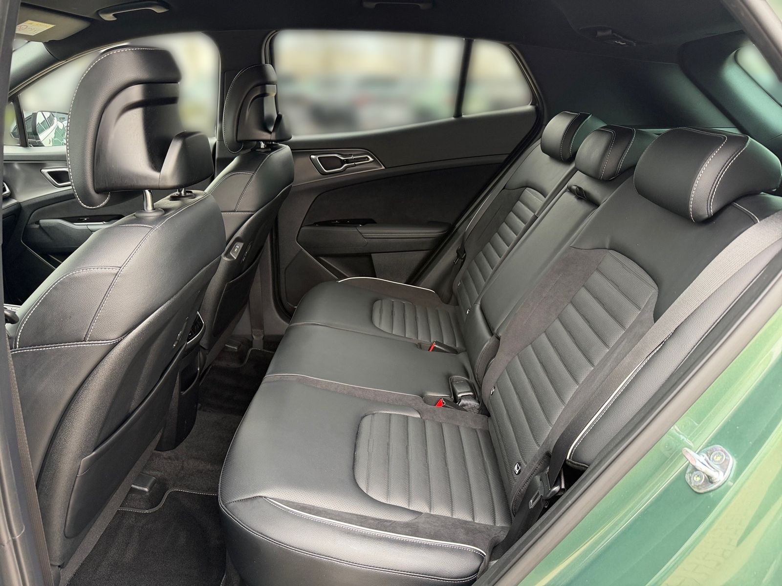 Fahrzeugabbildung Kia SPORTAGE 1.6T HEV 2WD AT GTL DRIVE