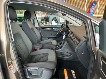 Volkswagen Golf Sportsvan VII Highline *LED*ACC*AHK*