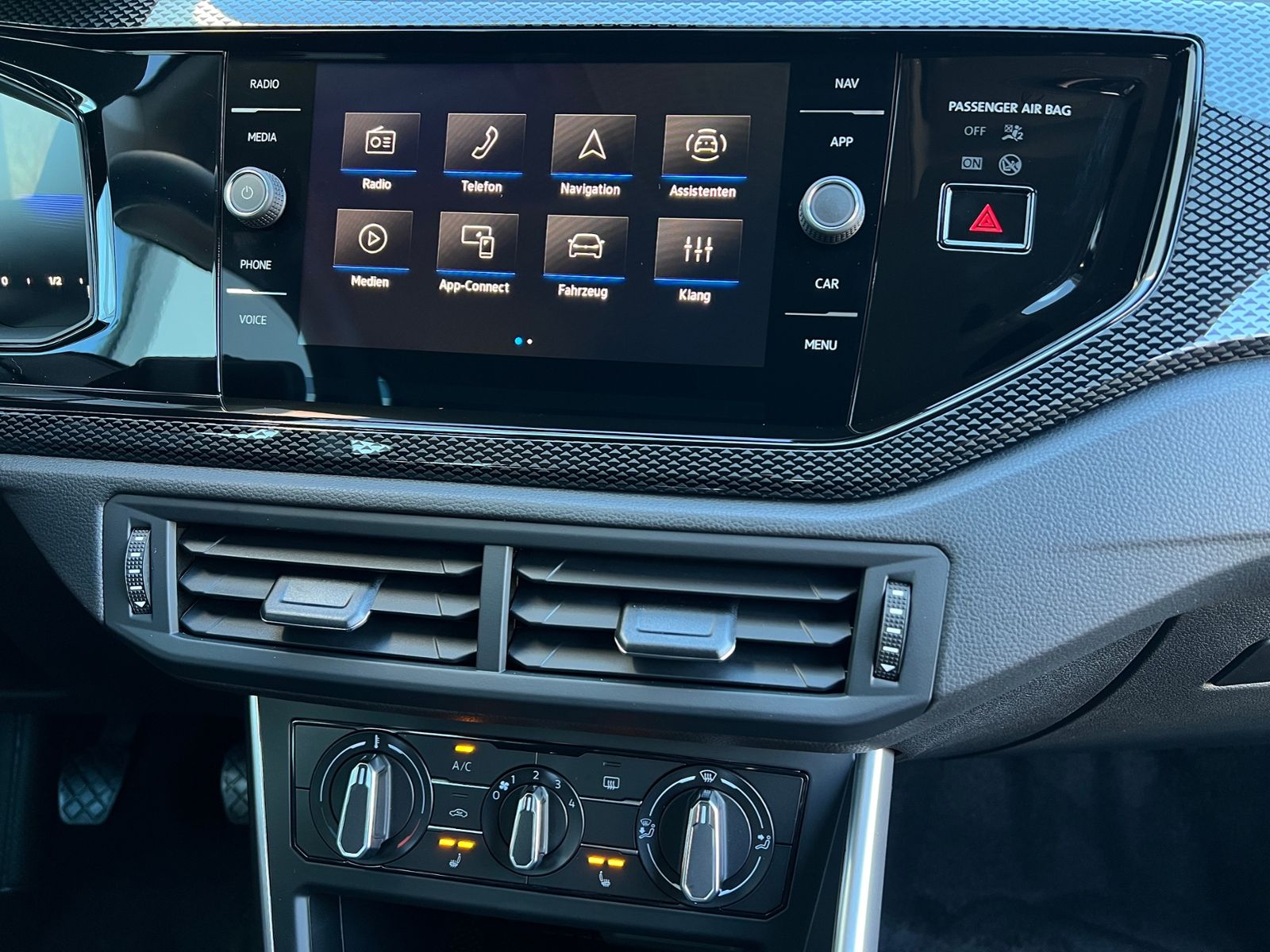 Fahrzeugabbildung Volkswagen Polo Life 1.0 TSI *LED, Klima, Sitzhzg., App-Con