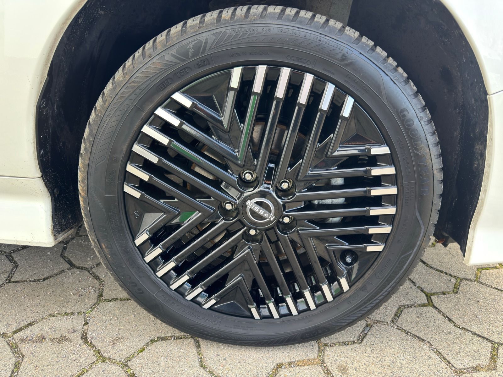 Fahrzeugabbildung Nissan Leaf Tekna+62kWh*360°CAM*LED*Wärmepumpe*Bose*