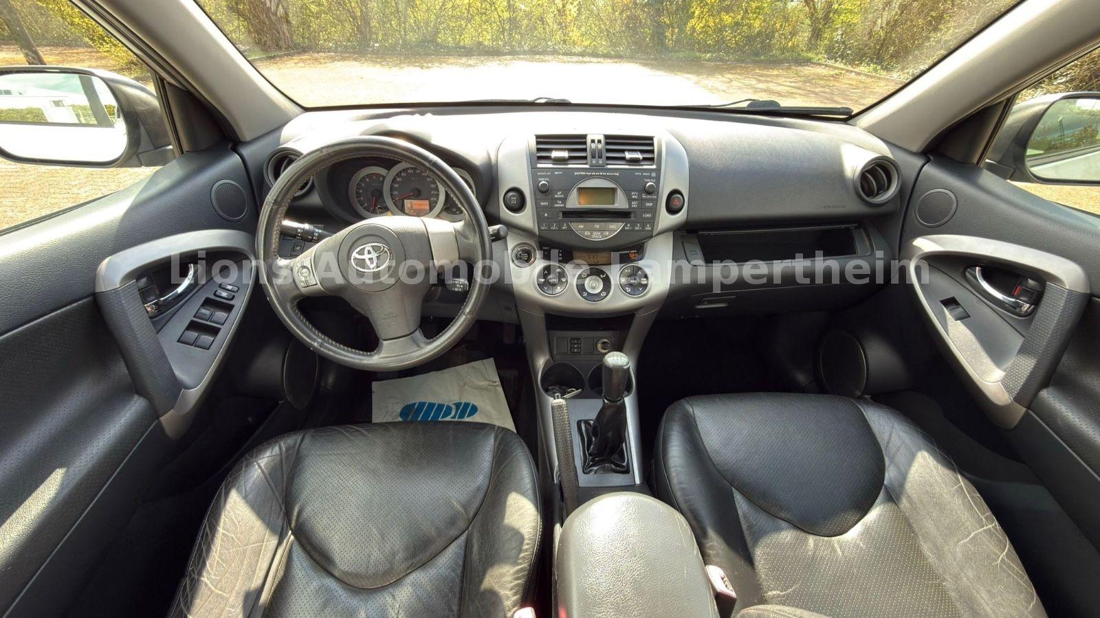 TOYOTA RAV 4 152 CH 4X4 BVM - EXECUTIVE -  Climatisation - VOLANT EN CUIR