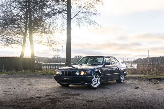 BMW M5 E34