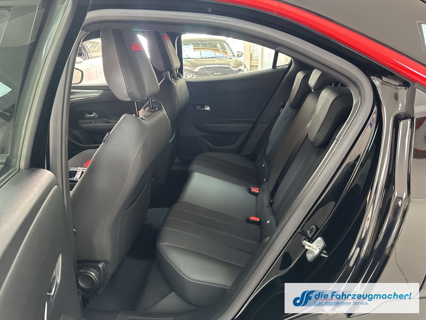 Fahrzeugabbildung Opel Mokka e GS Line Navi Digitales Cockpit LED Apple