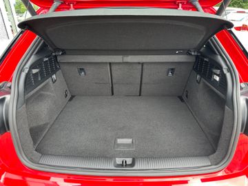 Fahrzeugabbildung Audi SQ2 2.0 TFSI quattro ACC Pano 19" Raute